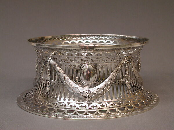 Dish ring, Edmond Johnson, Silver, Irish, Dublin 