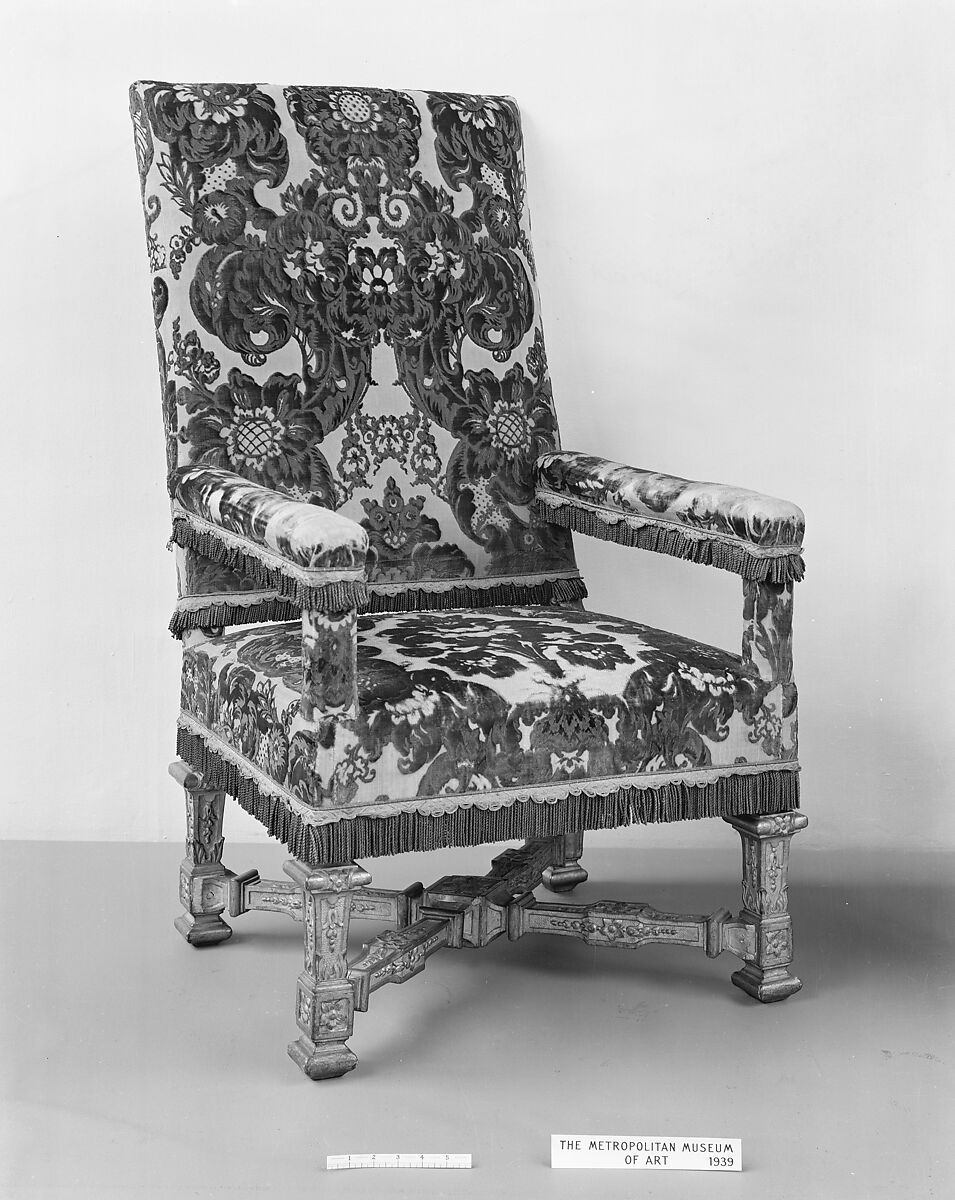Armchair (one of a pair), Carved and gilded beechwood, French 