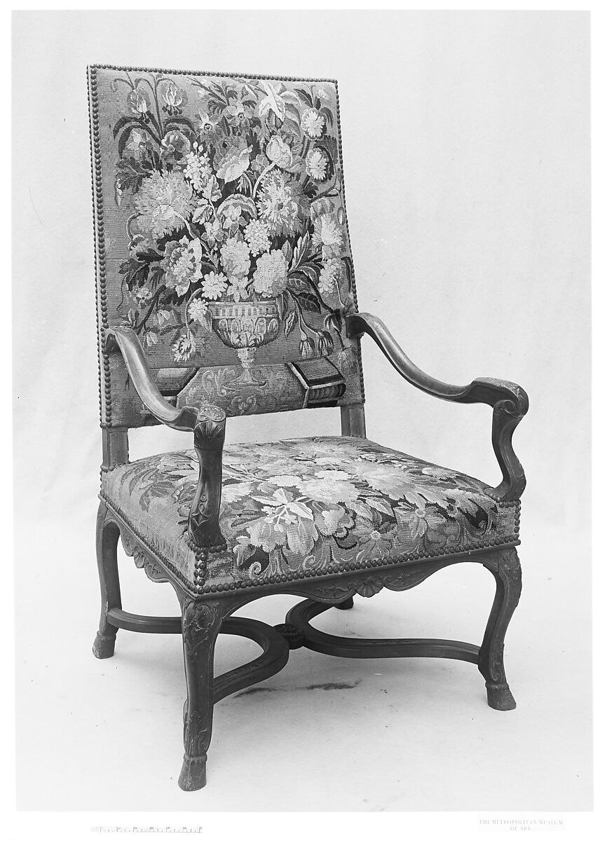 Armchair, Carved walnut with Aubusson silk and wool tapestry covers, French 