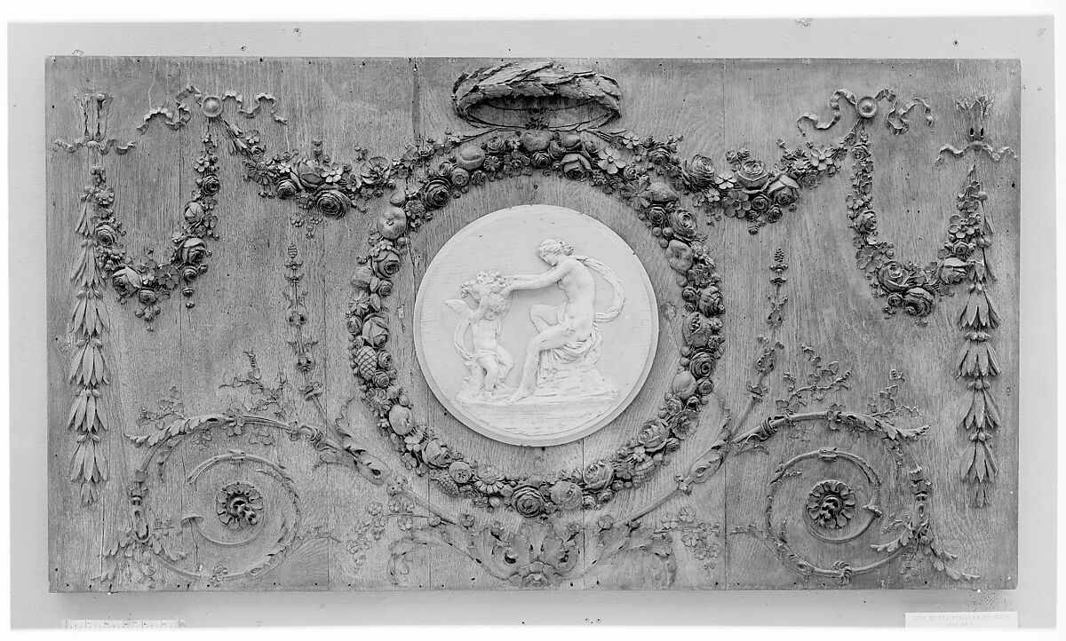 Panel (Dessus de porte), Oak, wax-polished; medallion painted white on blue, French 