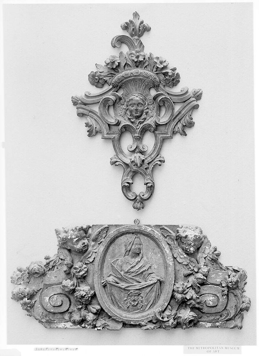Frame fragment (Fronton), Carved and gilded wood, French 