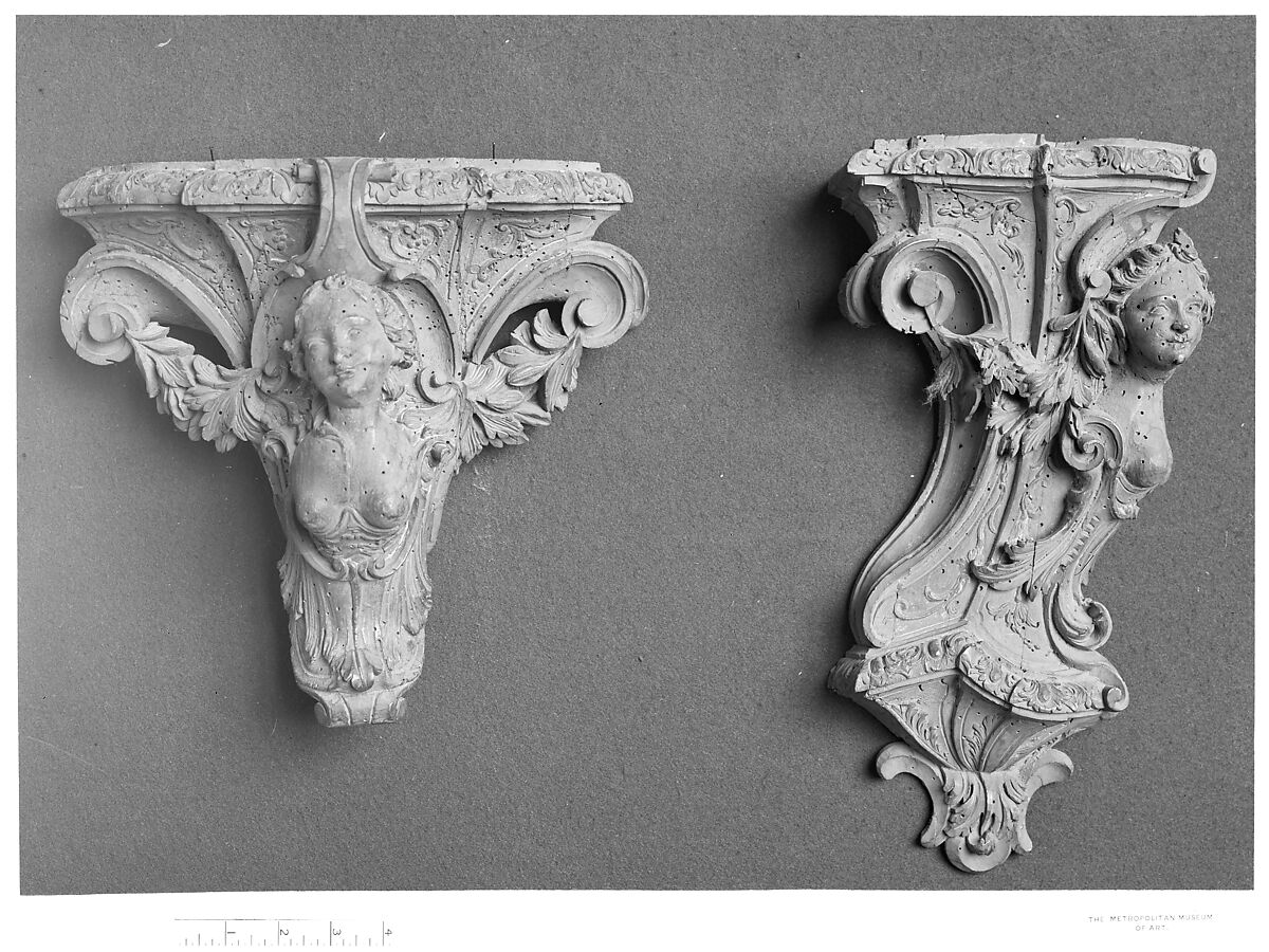 Pair of consoles (consoles d'appliques), Carved pear (?), French 