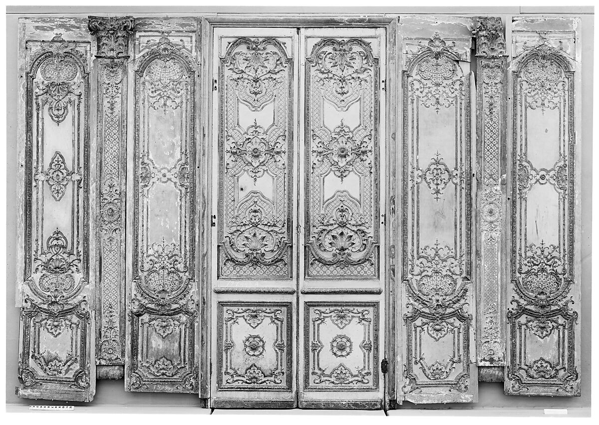 Double door: four panels, two pilasters, three gilt moldings for the door frame, Carved, painted and gilded oak, French