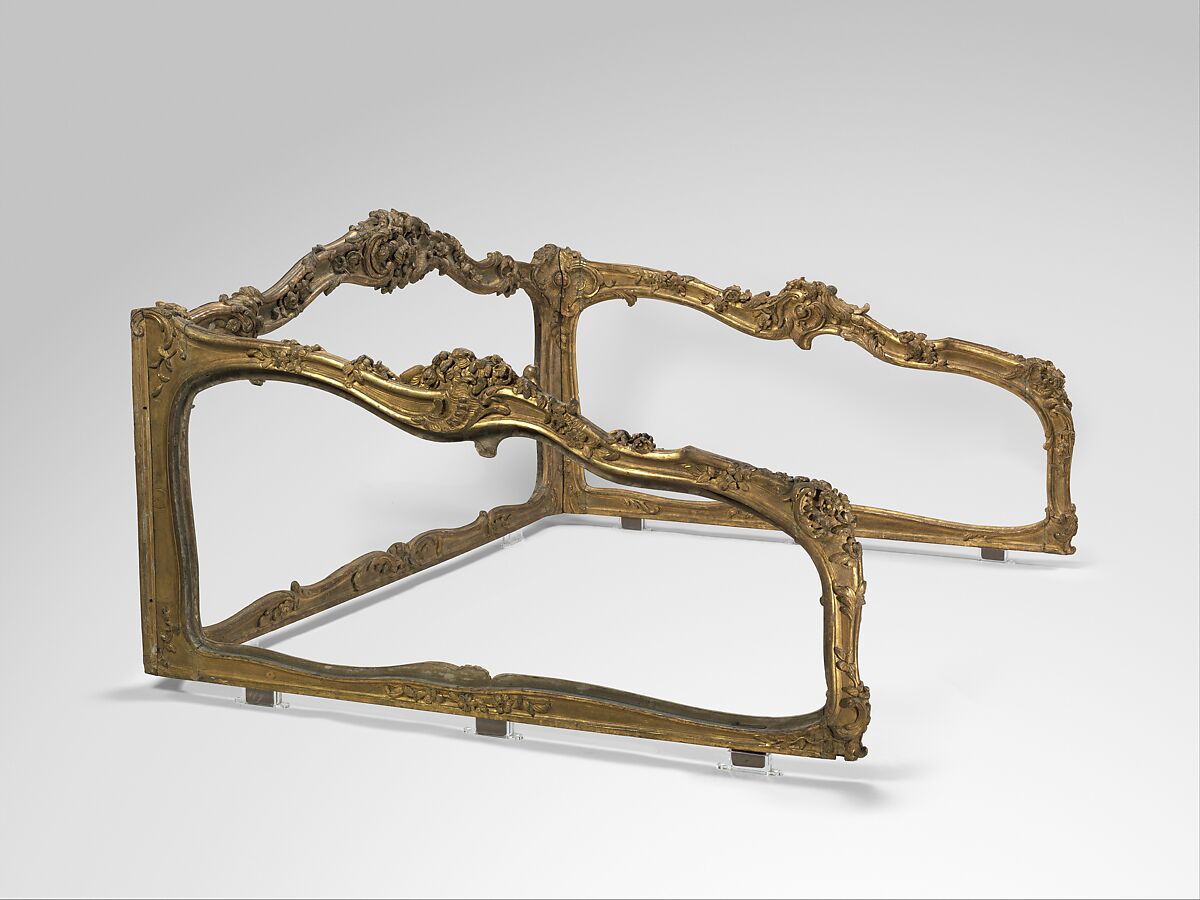 Frame for a daybed (Lit de repos), Carved and gilded walnut, French 