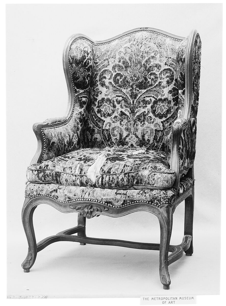 Armchair (bergère), Carved walnut, French