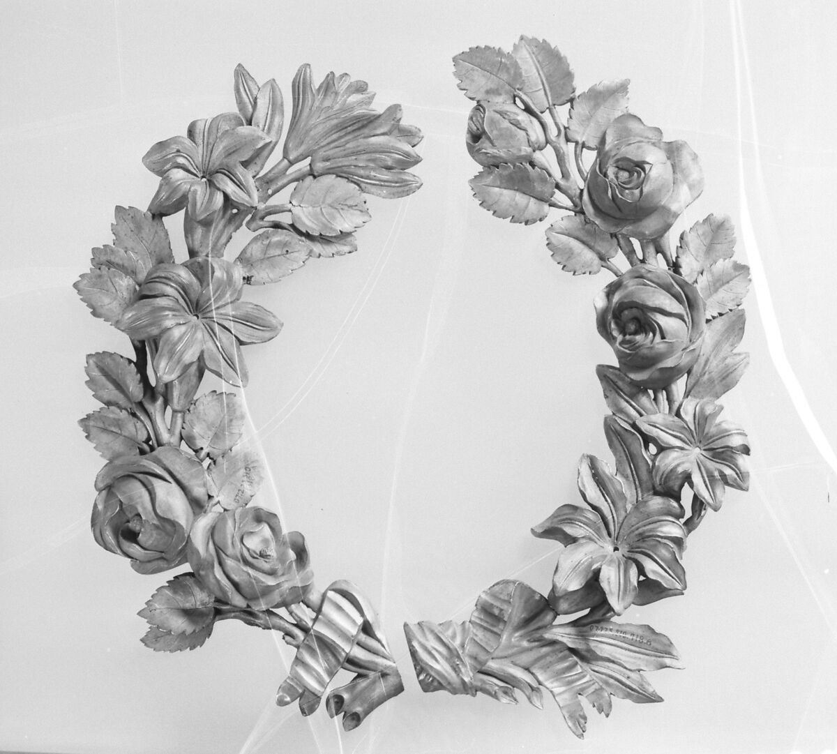 Pair of wreaths, Gilt bronze, French