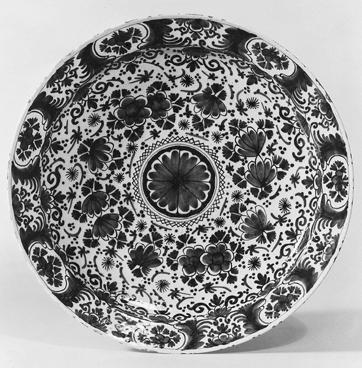 Dish, Tin-glazed earthenware, Dutch, Delft 