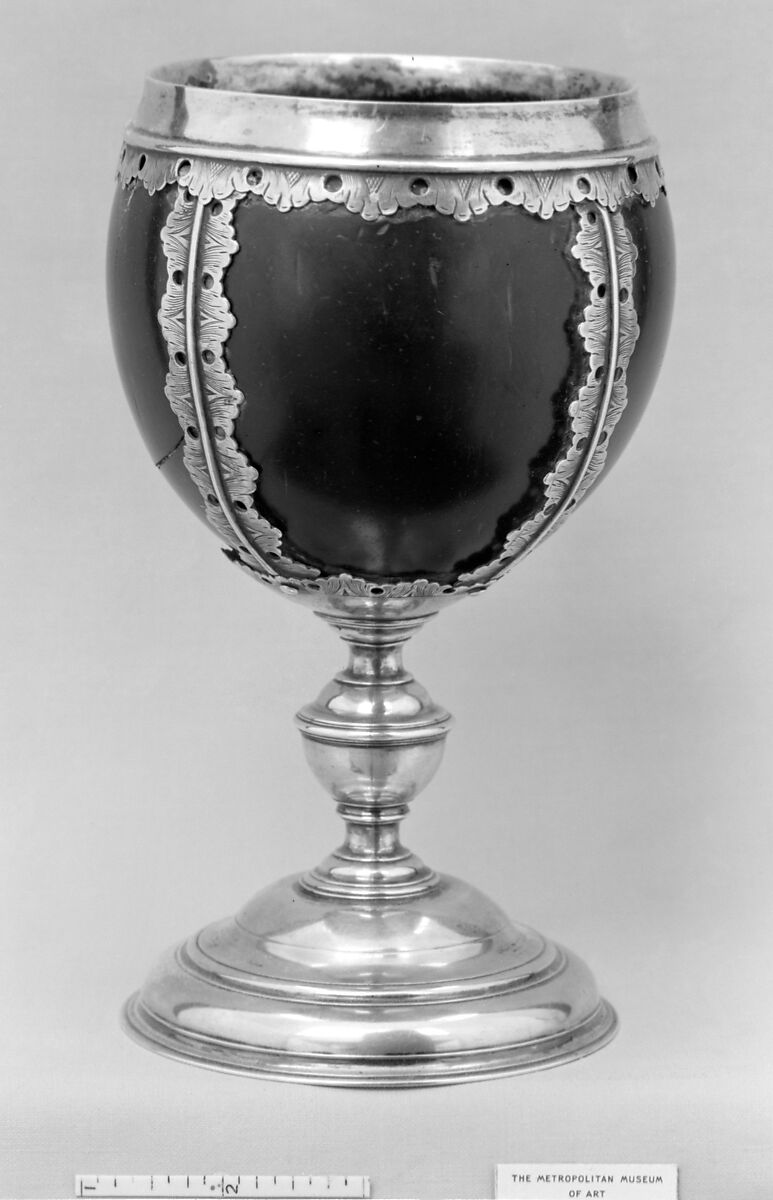 Coconut cup, Coconut, silver, probably German 