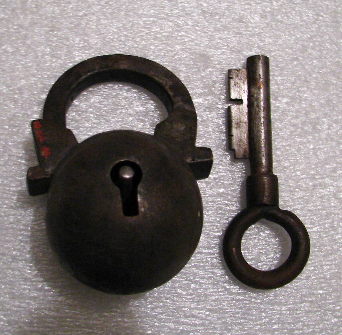 Padlock with key, Iron, European 