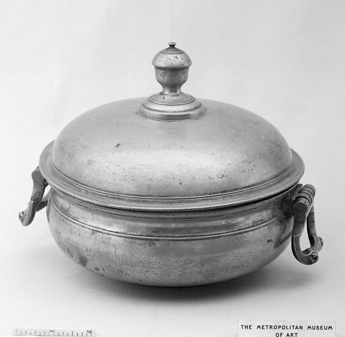 Dish with cover, Johan Gustaf Ryman (Swedish, active Stockholm,  master 1761–97), Pewter, Swedish, Stockholm 