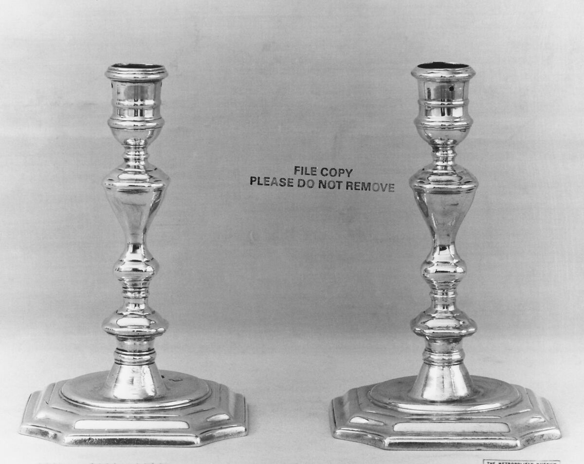 Pair of candlesticks, John Clifton Sr. (warden in 1723, master in 1725), Silver, Irish, Dublin 