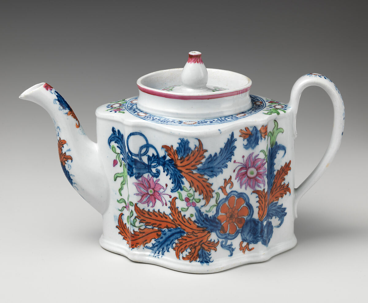 Teapot, New Hall (1781–1835), Hard-paste porcelain with enamel decoration, British, New Hall, Staffordshire 