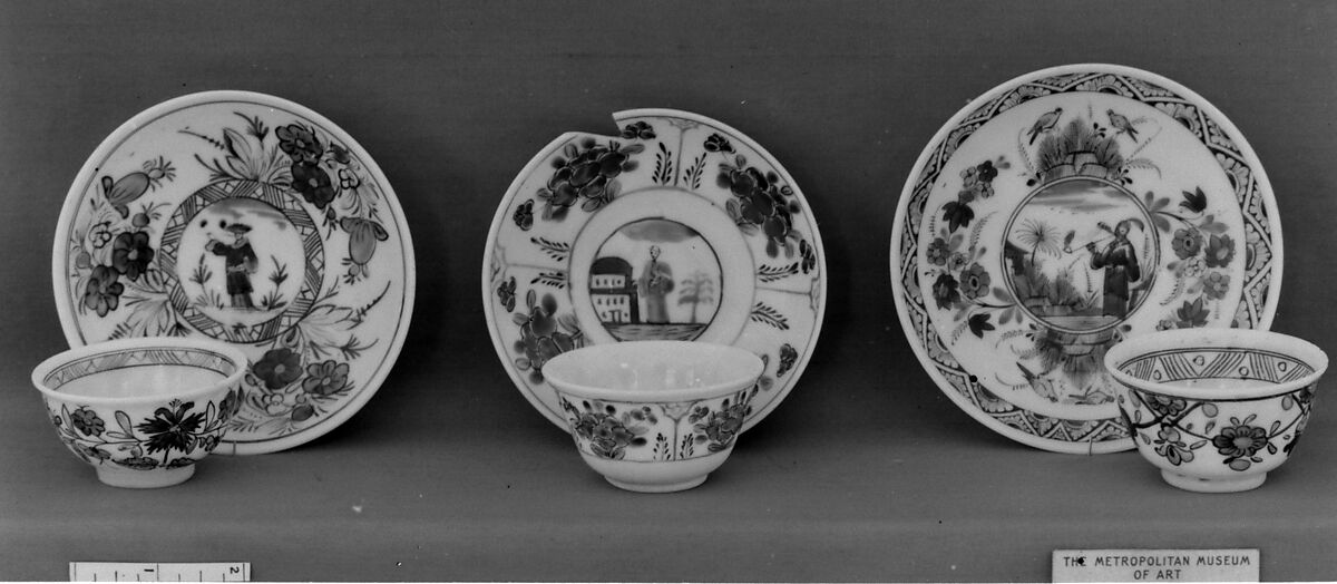 Teabowl and saucer (not en suite), Glass, German 