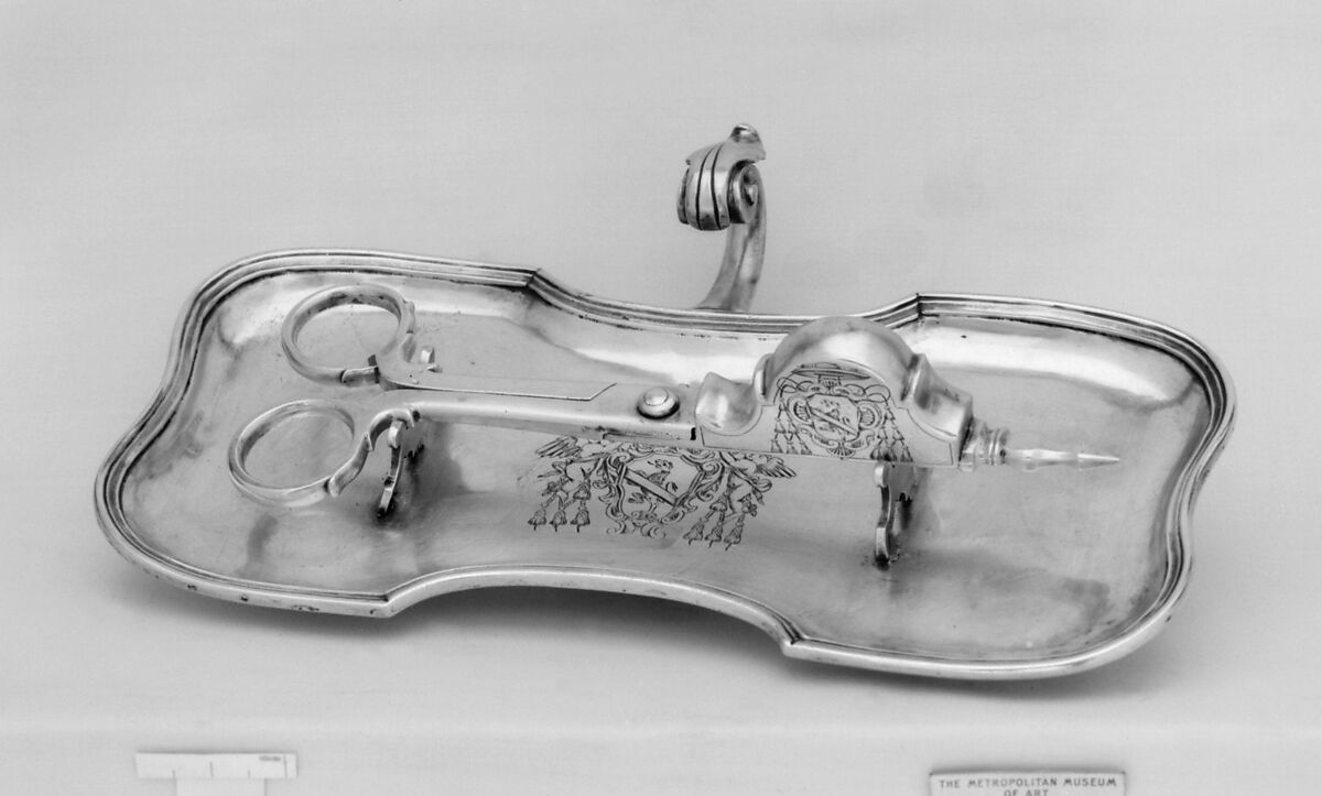 Snuffers and tray, Ludovico Barchi (working 1716–30), Silver, Italian, Rome 