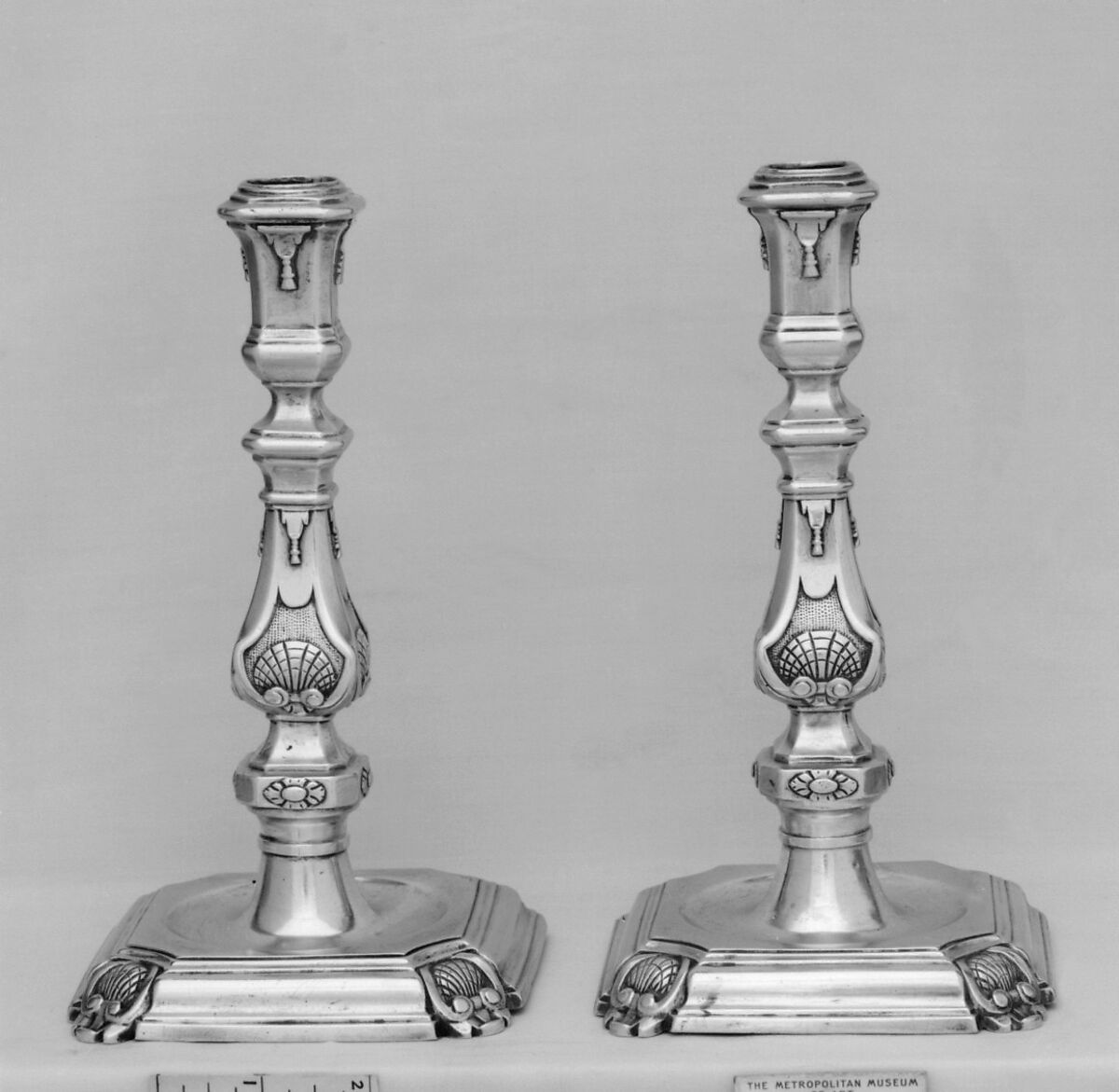 Pair of candlesticks, Abraham Ten Brinck (master 1716, died before 1747), Silver, Dutch, Amsterdam 