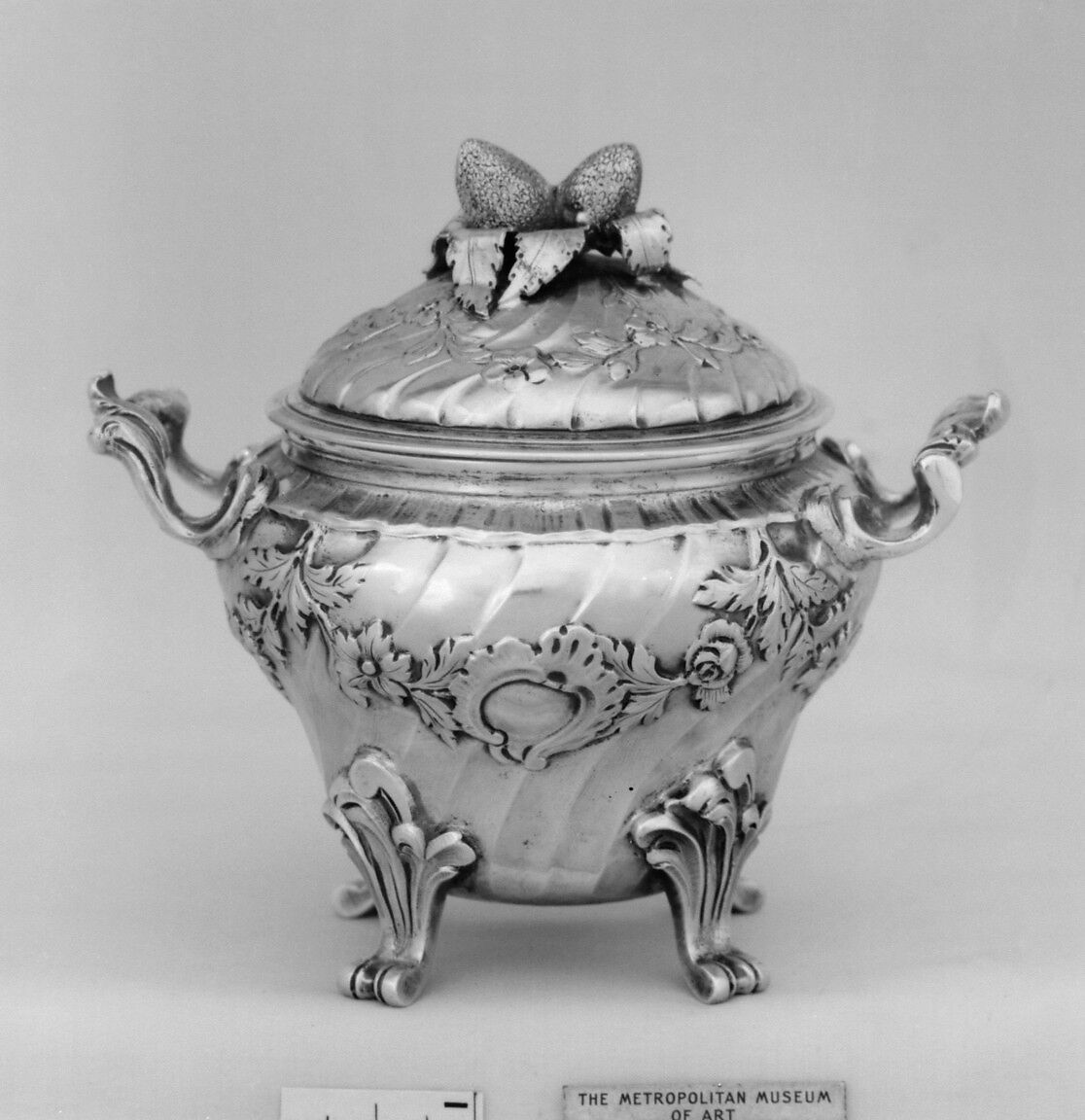 Sugar bowl in 18th century style, Silver, French, Paris 