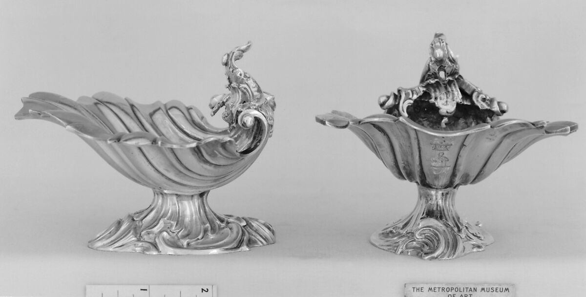 Two saltcellars, Silver, gilt on upper surface, British 