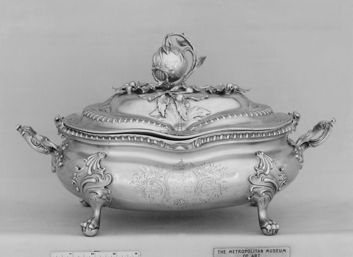 Soup tureen, Silver, British, London 