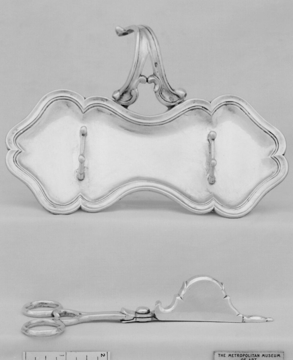 Snuffers tray, Probably by Vicente Gavilanis (active 1747–54), Silver, Spanish, Madrid 