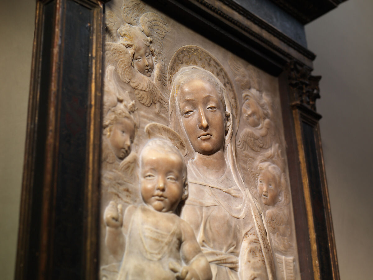 Madonna and Child with Angels, Antonio Rossellino (Italian, Settignano 1427–ca. 1479 Florence), Marble with gilt details on halo and dress, Italian, Florence