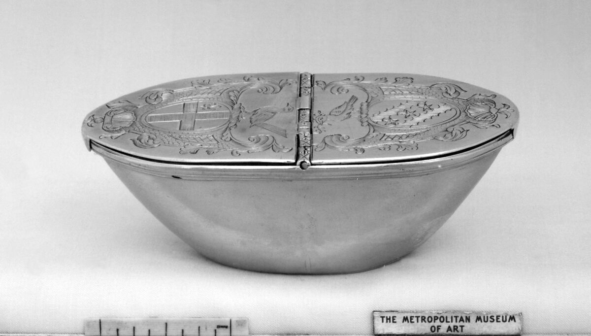 Nutmeg box, Possibly by James Manners (entered 1734), Silver, probably British, London