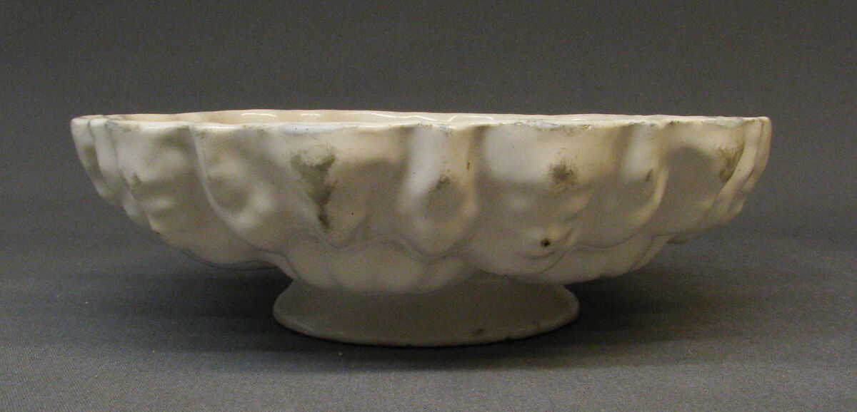 Footed dish, Tin-glazed earthenware, probably French, Nevers