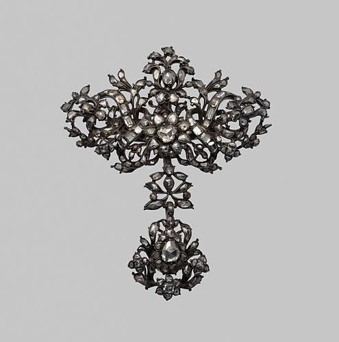 Brooch