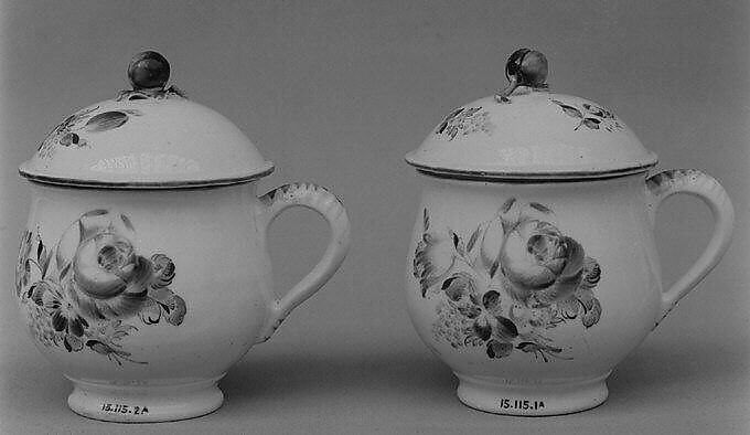 Cream pots with covers, Mennecy, Soft-paste porcelain, French, Mennecy 