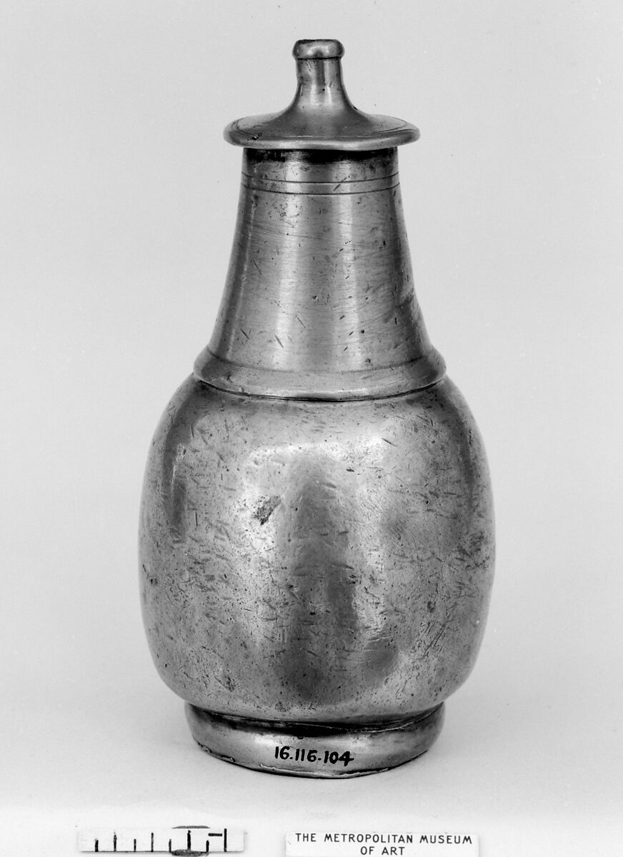 Nursing bottle for lambkin, Pewter, French