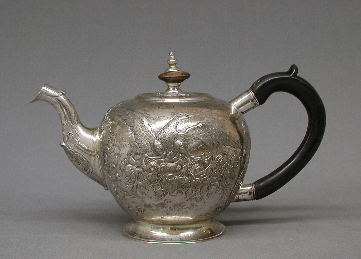 Teapot with cover, Al&#39;derman Petrov Fiodor (Russian, active 1759–84), Silver, wood, Russian, Moscow 
