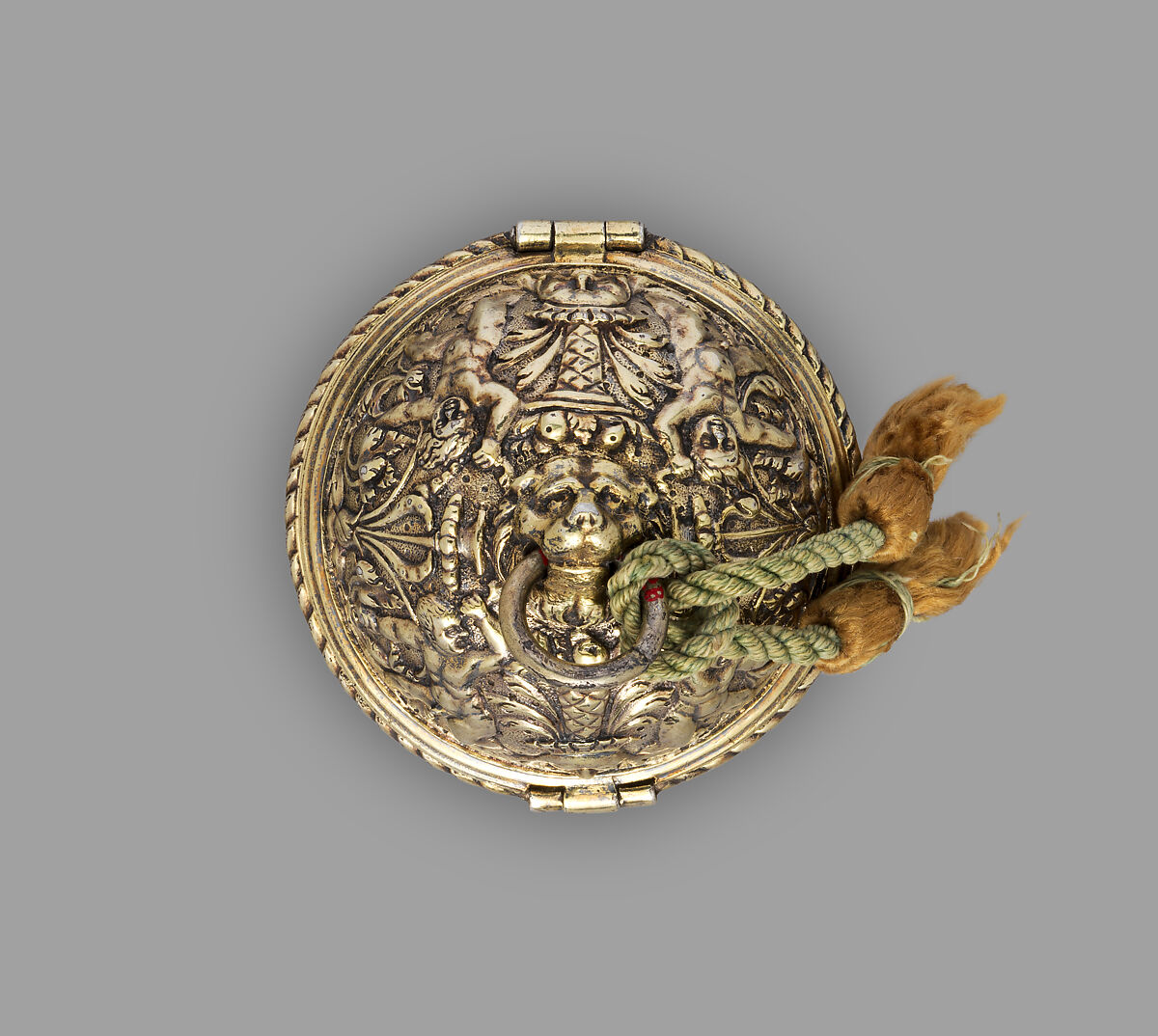 Rosary bead, Boxwood, gilded silver, Flemish