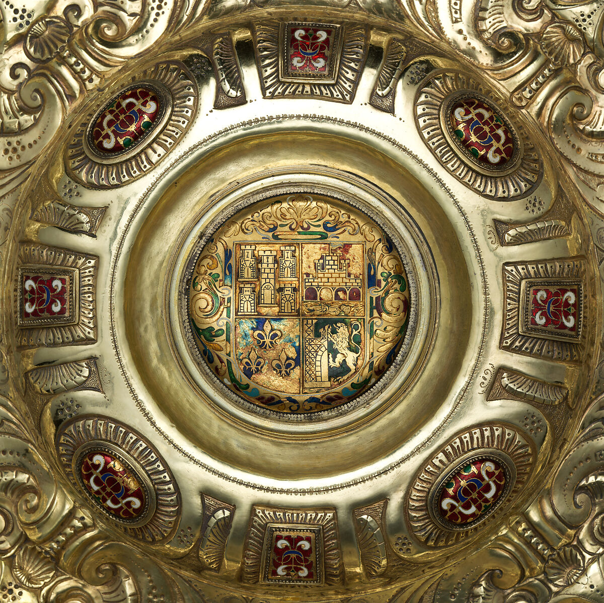 Dish (salver or basin), Silver gilt, enamel, Spanish