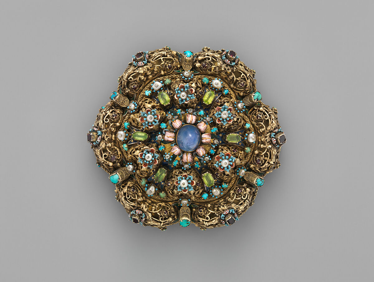 Dress ornament (heftel)