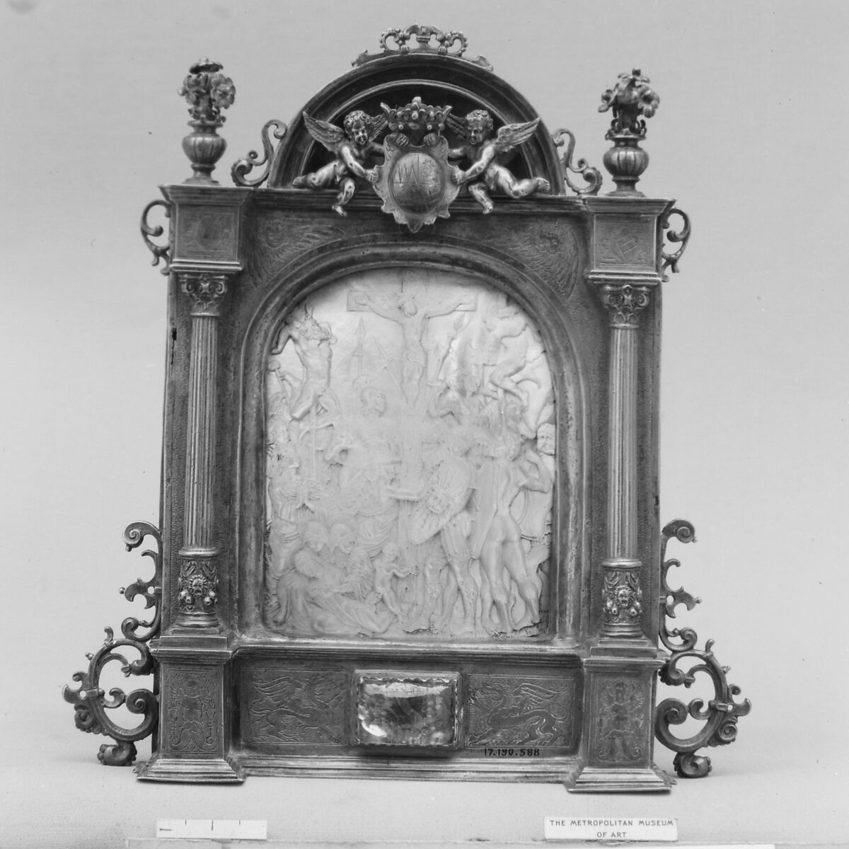 Pax, Silver gilt, mother-of-pearl, German, Nuremberg