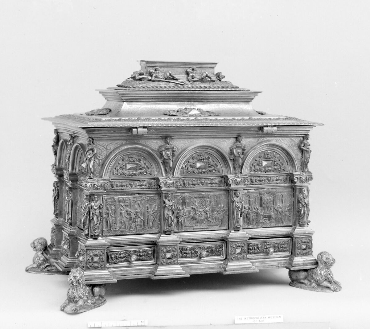 Casket, Probably workshop of Wenzel Jamnitzer (German, Vienna 1507/8–1585 Nuremberg), Gilded yellow metal, silver, German, possibly Hamburg