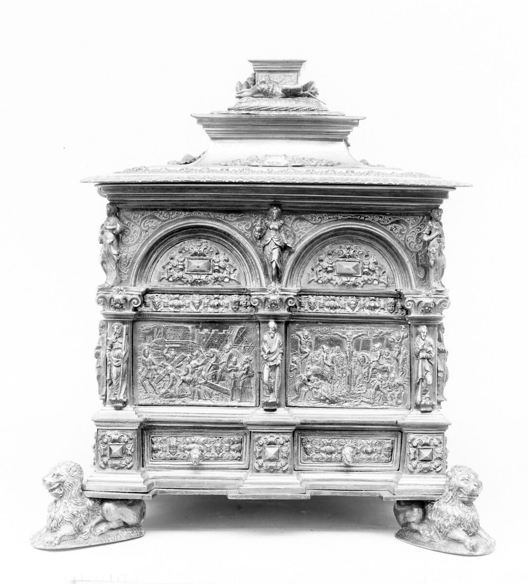 Casket, Probably workshop of Wenzel Jamnitzer (German, Vienna 1507/8–1585 Nuremberg), Gilded yellow metal, silver, German, possibly Hamburg