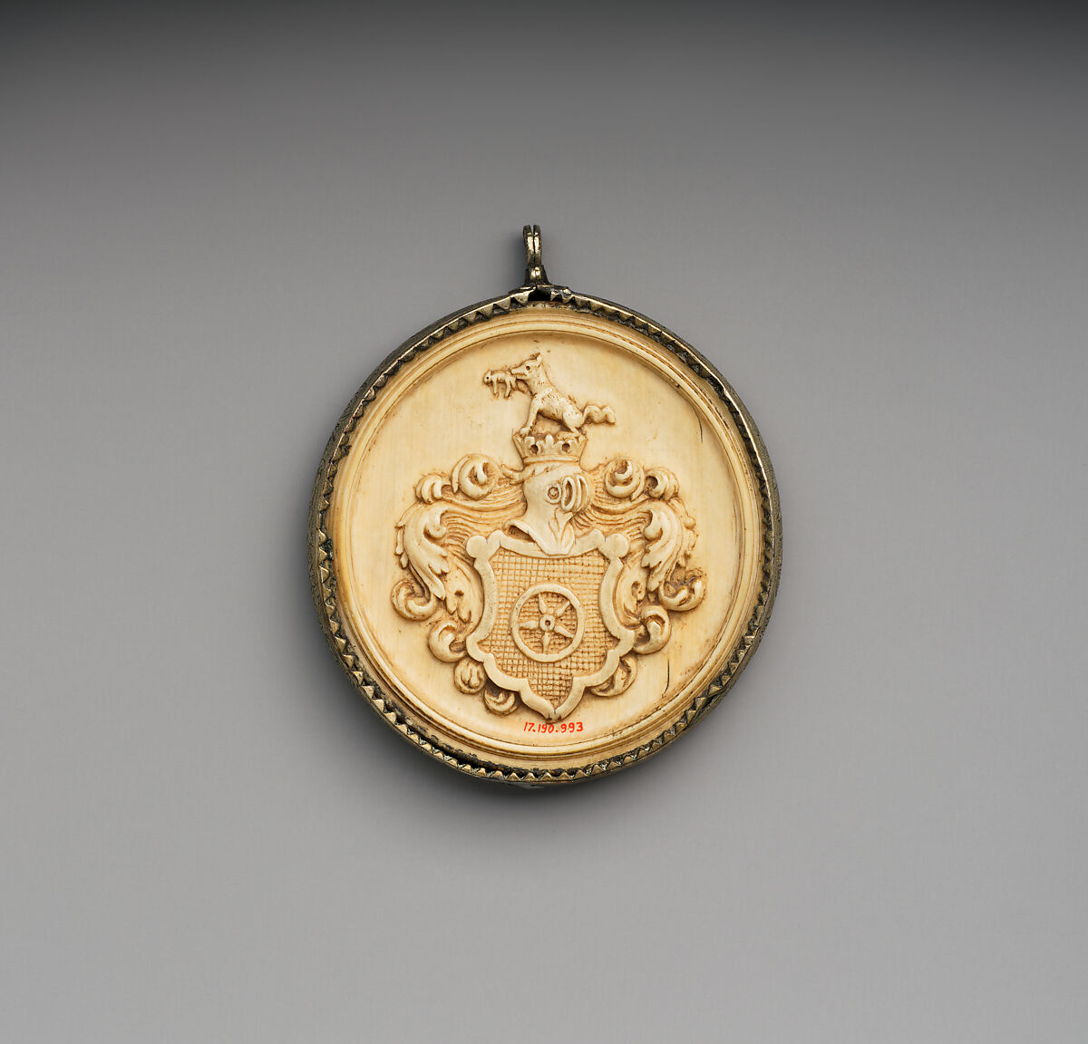 Medallion with portrait of Goetz von Berlichlingen and arms of Berlichlingen, Ivory; frame: silver, German