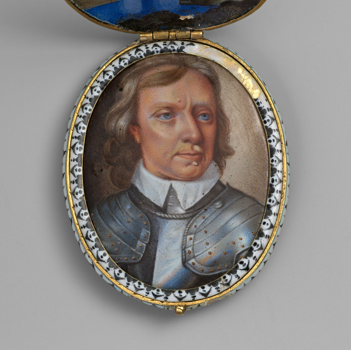 Locket, Painted enamel on gold, probably French, possibly Strasbourg