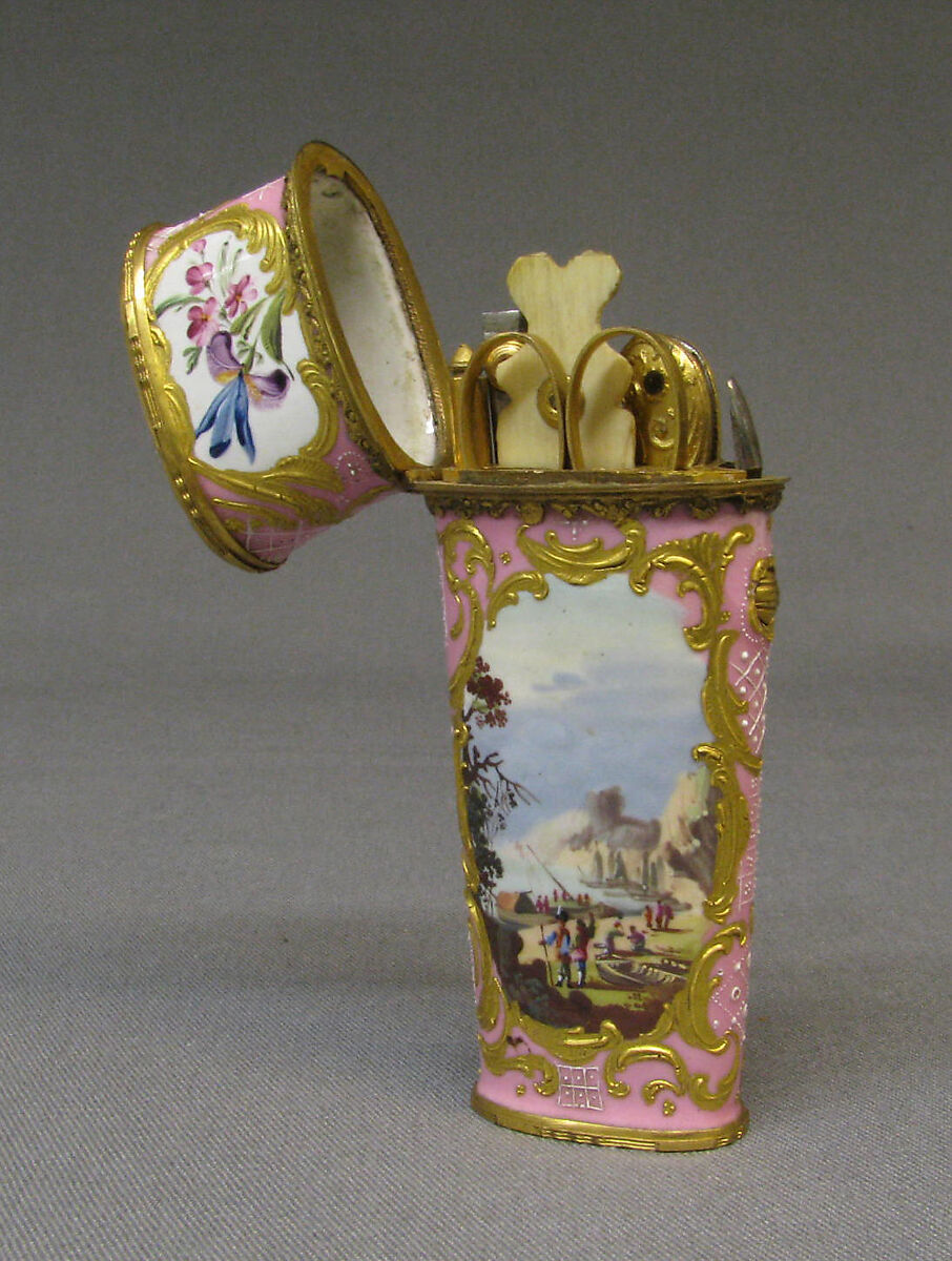 Étui, one side based on print published by Robert Sayer (British, Sunderland 1725–1794 Bath), Enameled copper, British, South Staffordshire