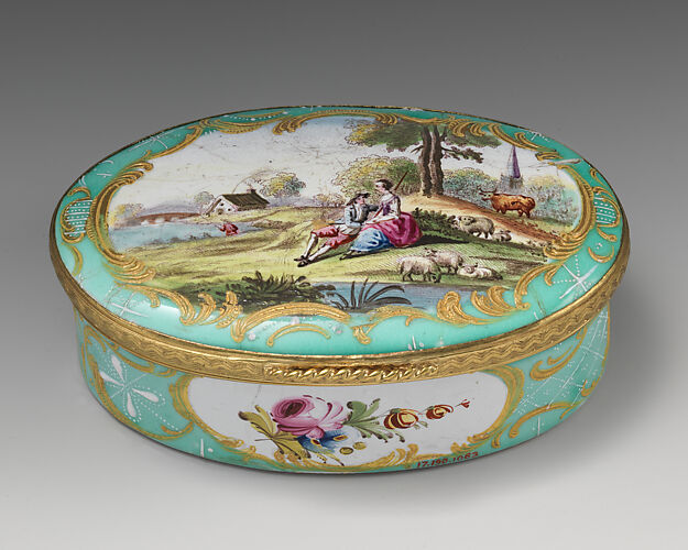 Snuffbox