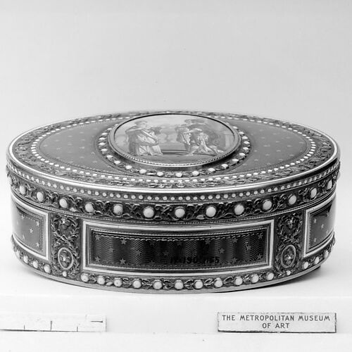 Snuffbox with miniature depicting a classical subject