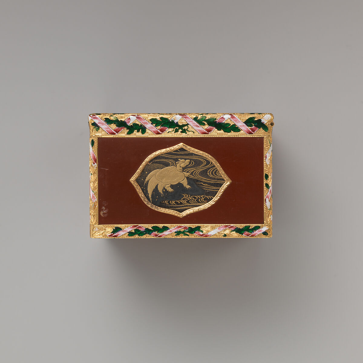 Snuffbox, Jean Ducrollay (French, born 1709, master 1734, recorded 1760), Gold, lacquer, enamel, French, Paris