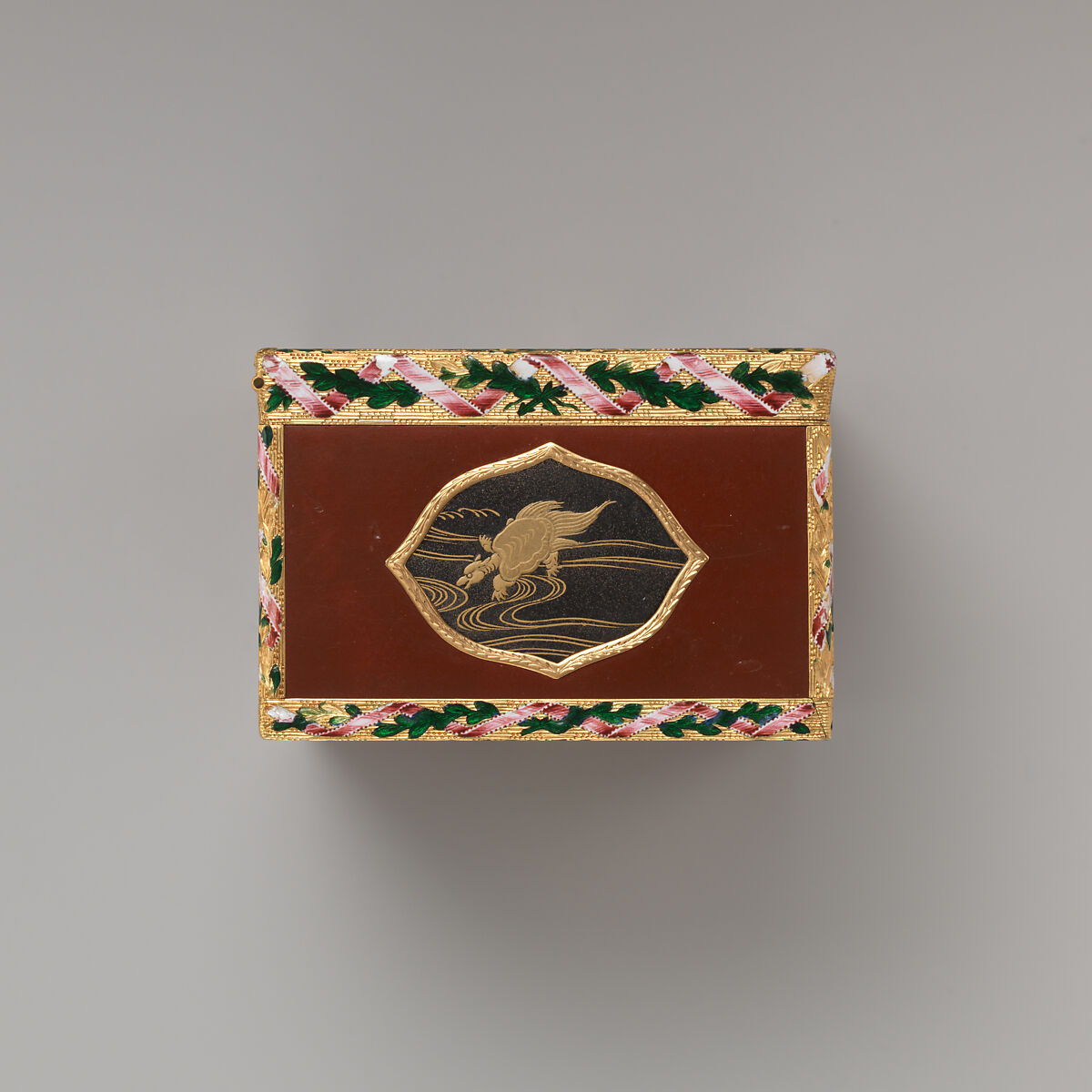 Snuffbox, Jean Ducrollay (French, born 1709, master 1734, recorded 1760), Gold, lacquer, enamel, French, Paris