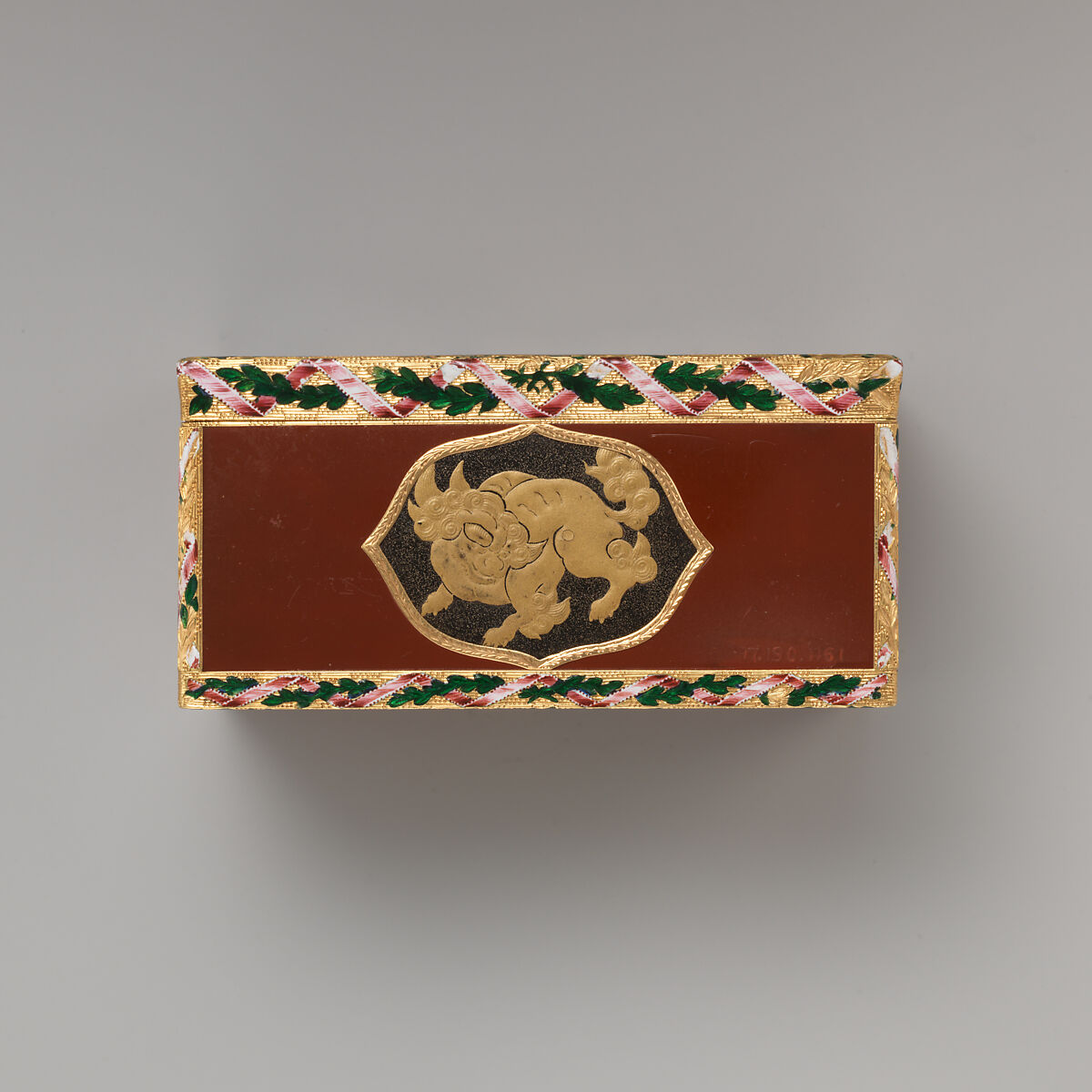 Snuffbox, Jean Ducrollay (French, born 1709, master 1734, recorded 1760), Gold, lacquer, enamel, French, Paris