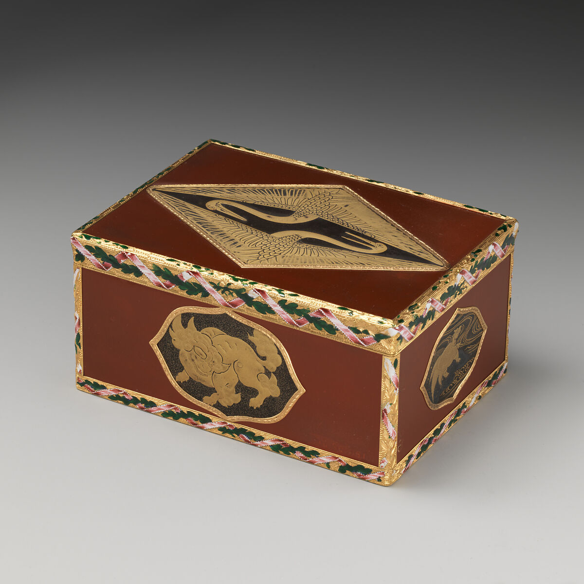 Snuffbox, Jean Ducrollay (French, born 1709, master 1734, recorded 1760), Gold, lacquer, enamel, French, Paris