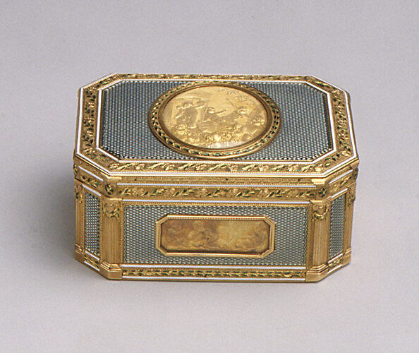 Snuffbox