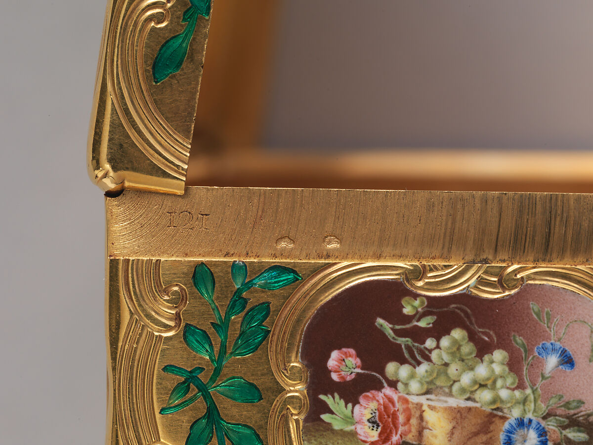 Snuffbox, Jean Ducrollay (French, born 1709, master 1734, recorded 1760), Gold, enamel, French, Paris