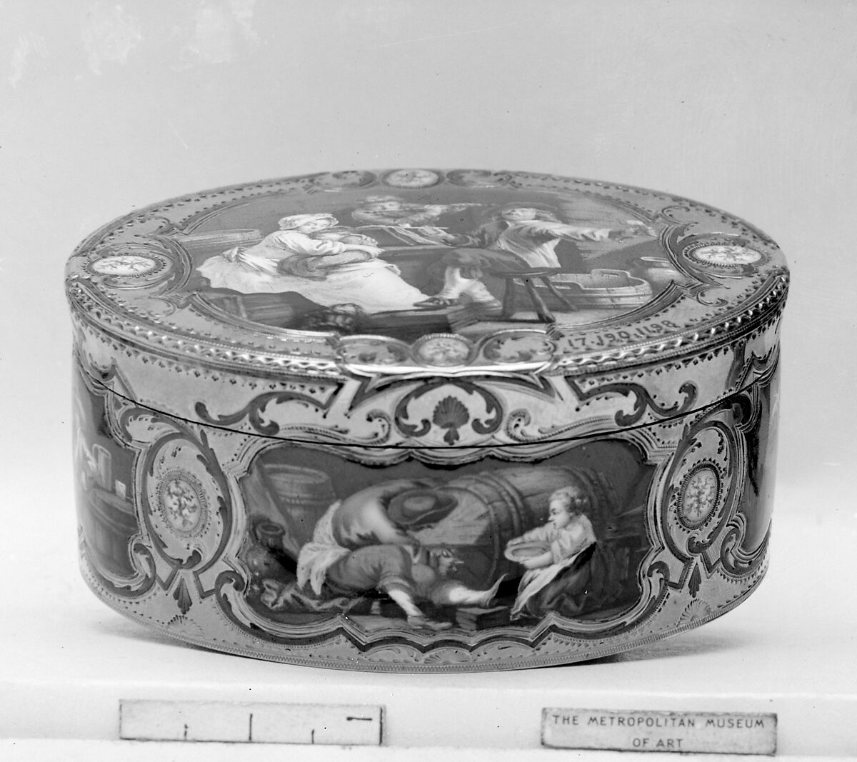 Snuffbox, Paul Robert (French, 1720–1779, master 1747), Gold, enamel, French, Paris