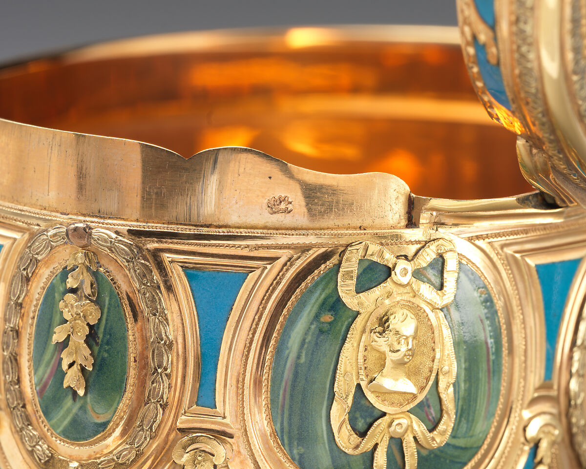 Snuffbox, Jean-Joseph Barrière (French, apprenticed 1750, master 1763, active 1793), Gold, enamel, French, Paris