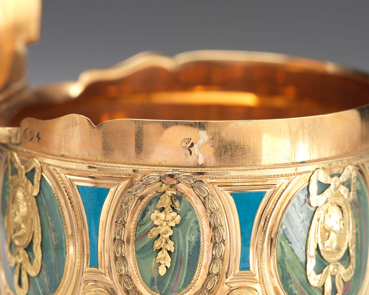 Snuffbox, Jean-Joseph Barrière (French, apprenticed 1750, master 1763, active 1793), Gold, enamel, French, Paris